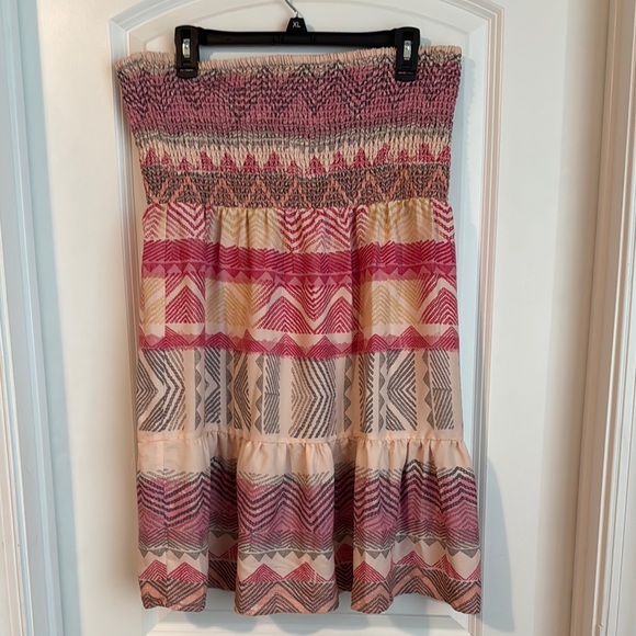 American Eagle Outfitters Dresses & Skirts - American Eagle Outfitters Pink Red Smocked Bubble Skirt
